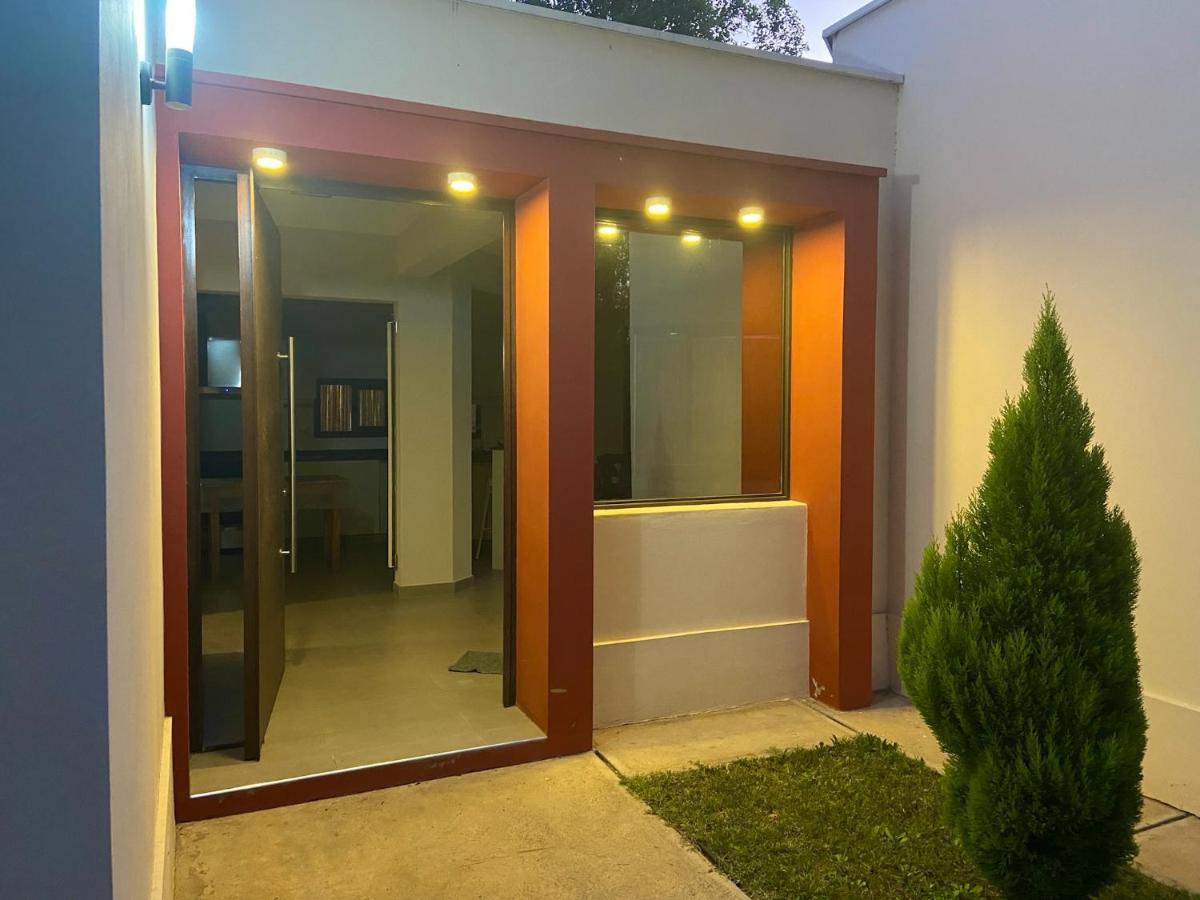 ENCANTO DE CHACRAS- Moderna-A metros de la plaza Chacras de Coria Exterior foto